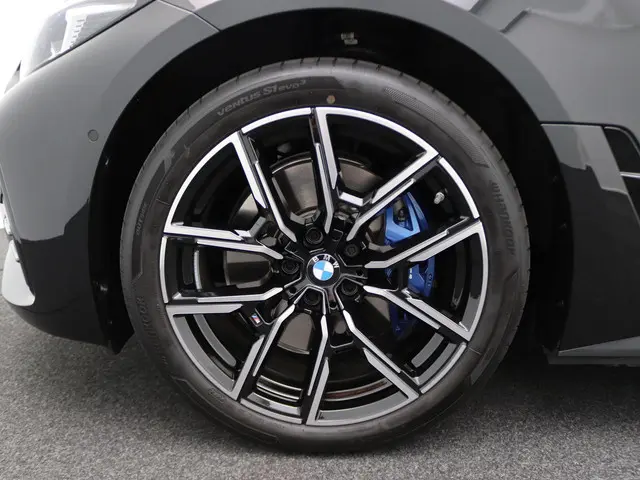 BMW i4 eDrive35 2024 Elektrisch 8