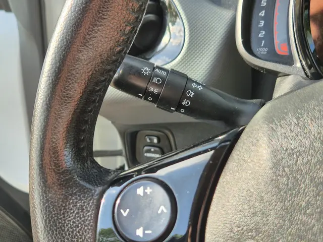 Peugeot 108 1.0 e-VTi Allure 2019 Benzine 36