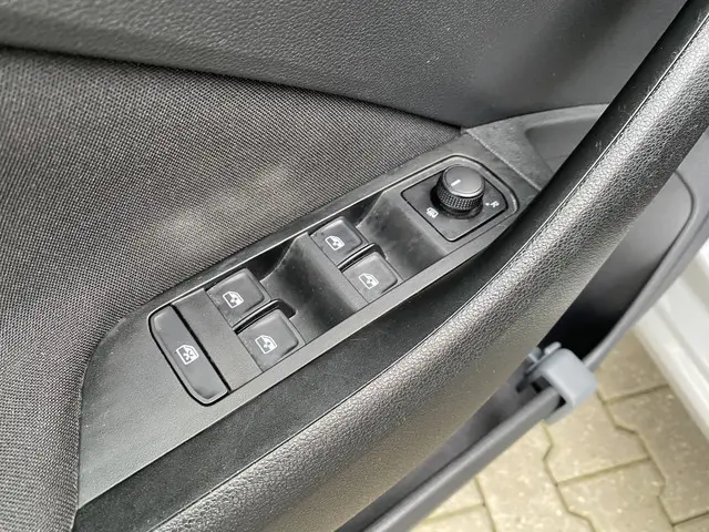 Škoda Scala 1.0 TSI Sport Business 2021 Benzine 15