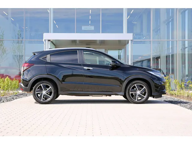 Honda HR-V 1.5i VTEC EXECUTIVE 2019 Benzine 76