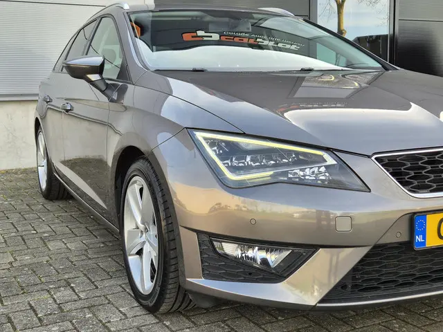 SEAT Leon ST 1.4 EcoTSI FR Connect 2016 Benzine 5