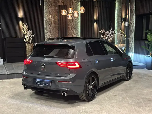 Volkswagen Golf 2