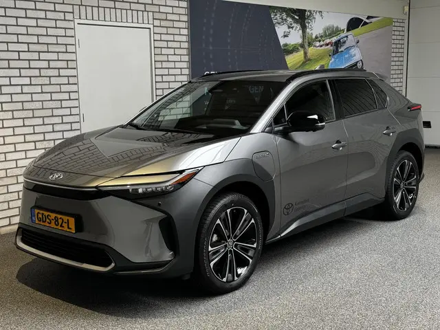 Toyota bZ4X 2