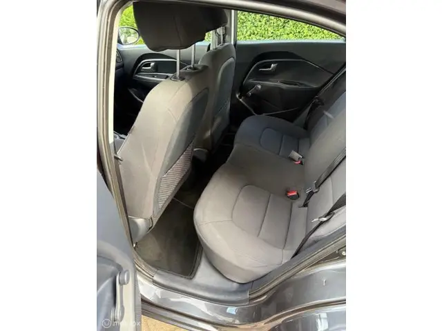 Kia Rio 1.2 CVVT BusinessLine 2015 Benzine 10