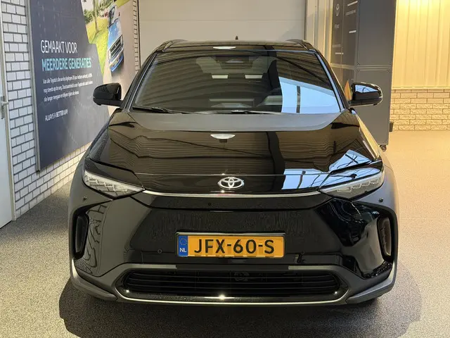 Toyota bZ4X Dynamic 71 kWh automaat 2025 Elektrisch 5