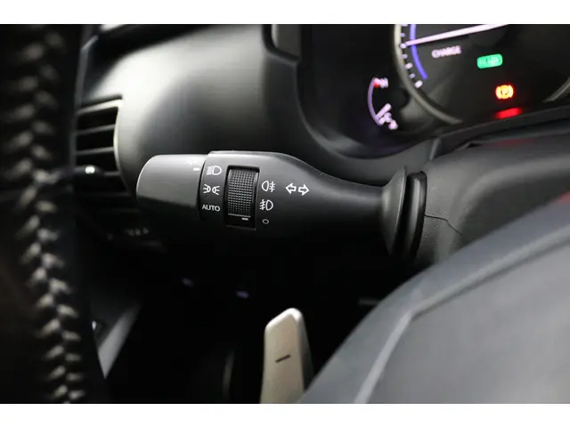 Lexus NX 300h AWD Luxury Line 2018 Hybride Benzine 29