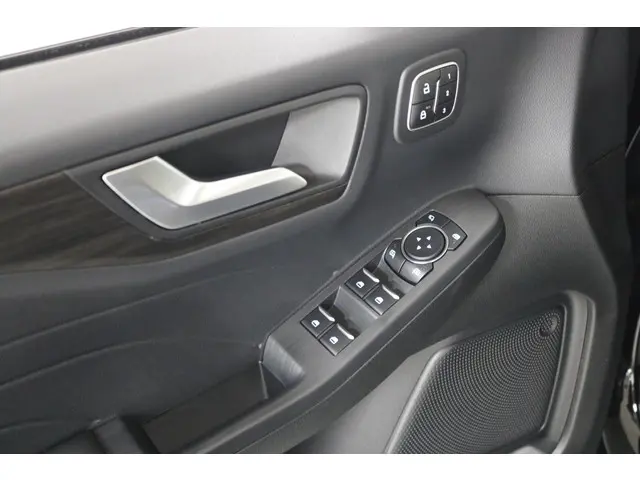 Ford Kuga 2.5 PHEV Vignale 2024 Hybride Benzine 18