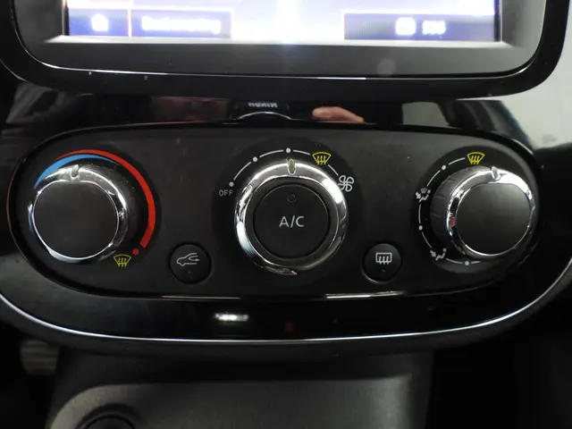 Renault Captur 0.9 TCe Limited 2019 Benzine 6