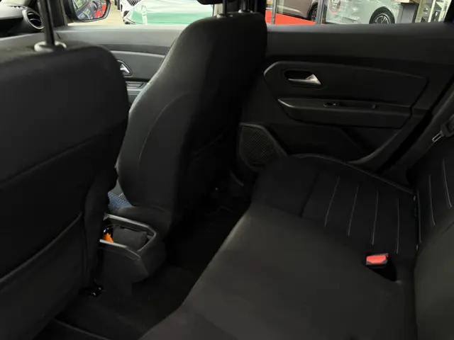 Dacia Duster TCe 130 15th Anniversary 2021 Benzine 11