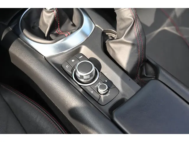 Mazda MX-5 SkyActiv-G 160 6MT GT-M 2015 Benzine 29