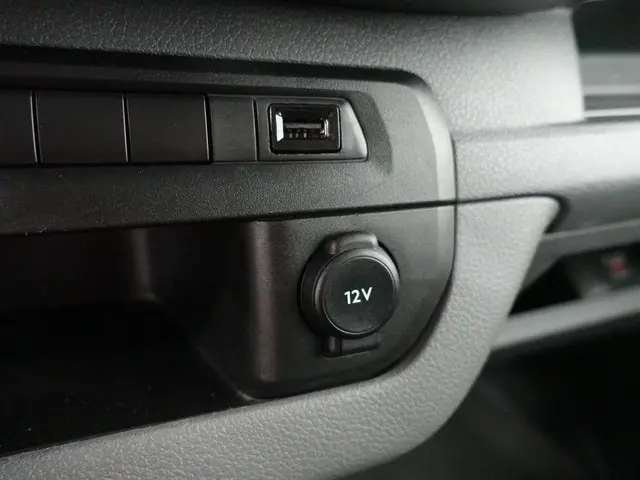 Opel Vivaro-e Combi L3H1 75 kWh 2022 Elektrisch 29