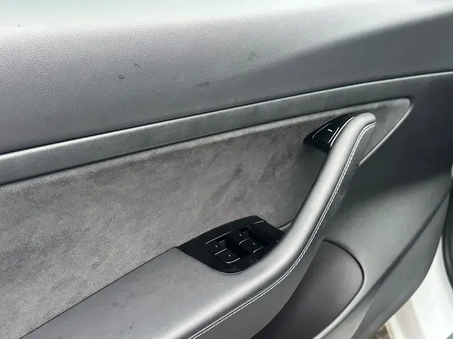 Tesla Model 3 Standard RWD Plus 60 kWh 2020 Elektrisch 9