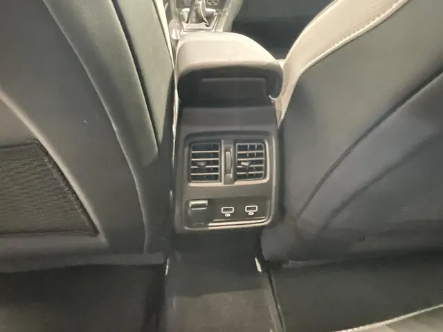 Renault Captur 1.0 TCe 90 techno 2023 Benzine 27