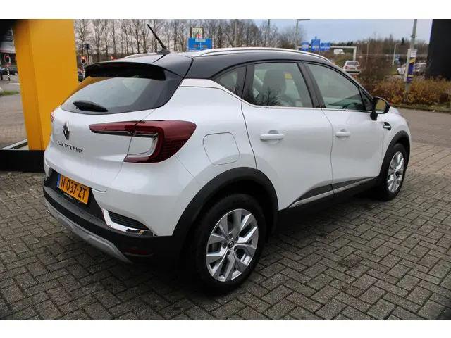 Renault Captur TCe 130 Intens | Weinig kms | 2020 Benzine 8