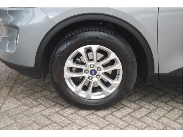 Ford Kuga 1.5 EcoBoost 150PK Titanium 2020 Benzine 10