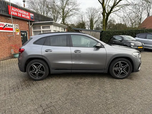 Mercedes-Benz GLA 200 Business Solution AMG 2020 Benzine 5