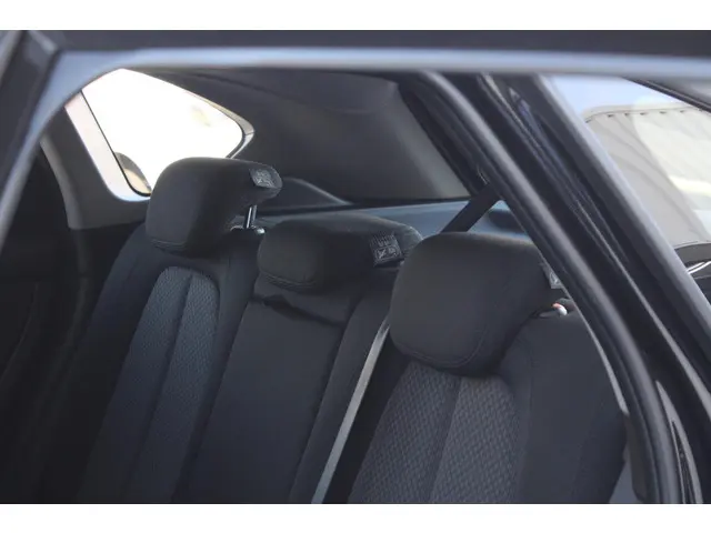 BMW 2 Serie Active Tourer 218i Sport 2015 Benzine 15