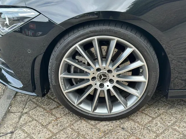 Mercedes-Benz CLA 250 4MATIC Premium Plus 2022 Benzine 21