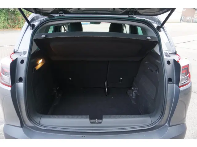 Opel Crossland X 1.2 Online Edition 2017 Benzine 21