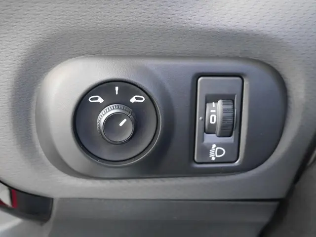Citroën C4 Cactus 1.2 PureTech Feel 2015 Benzine 15