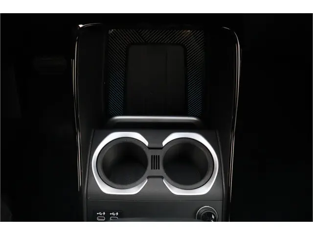 BMW X1 sDrive18i 2023 Benzine 32