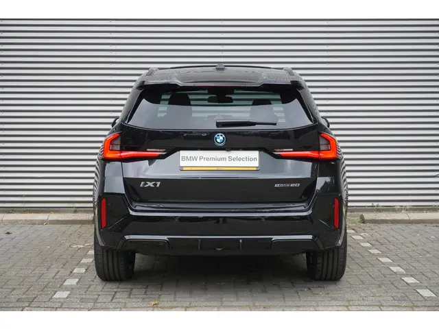 BMW iX1 eDrive20 2025 Elektrisch 4