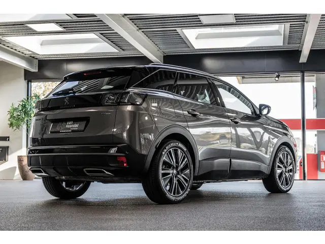 Peugeot 3008 1.6 HYbrid 225 GT 2023 Hybride Benzine 2
