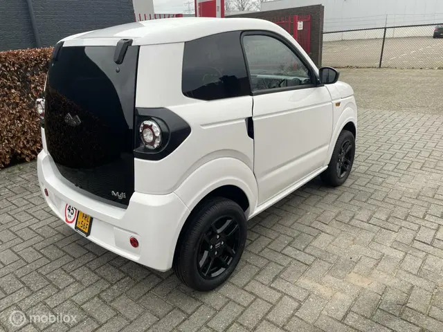 Ligier Myli Brommobiel I.DEAL 8 kWh 2023 Elektrisch 7