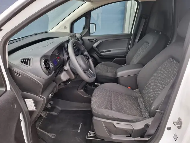 Mercedes-Benz Citan 108 CDI L1 Base 2023 Diesel 26