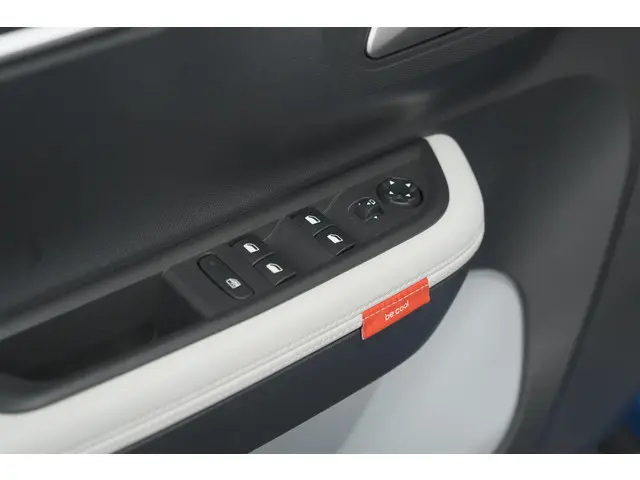 Citroën C3 1.2 Turbo 100pk Max 2025 Benzine 24