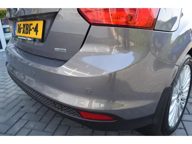 Ford Focus 1.0 EcoBoost Titanium 2012 Benzine 12
