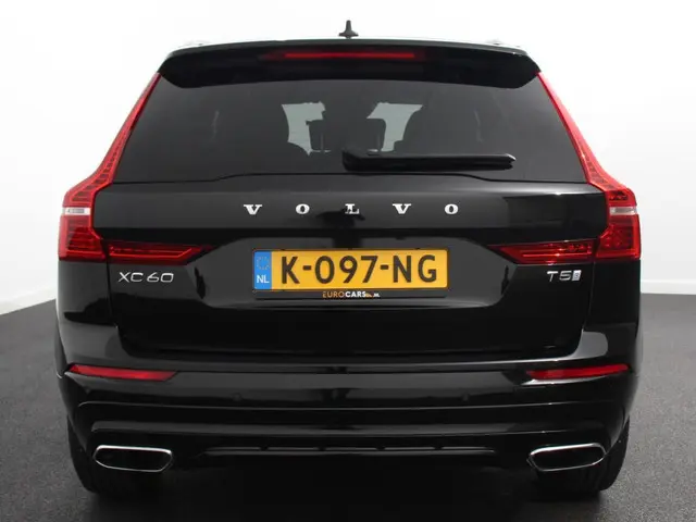 Volvo XC60 2.0 T5 R-Design Automaat 2019 Benzine 6