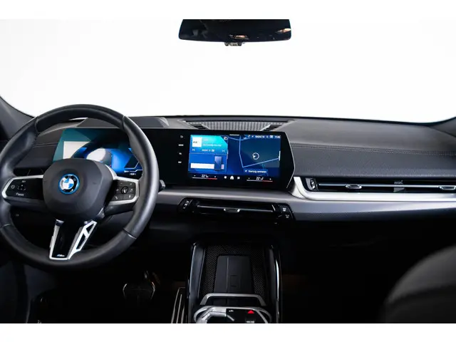 BMW iX2 xDrive30 67 kWh 2024 Elektrisch 3