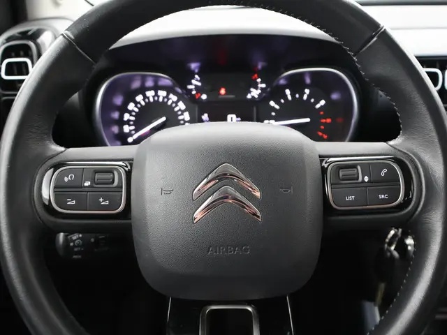 Citroën C3 Aircross 1.2 PURETECH + TREKHAAK 2017 Benzine 21