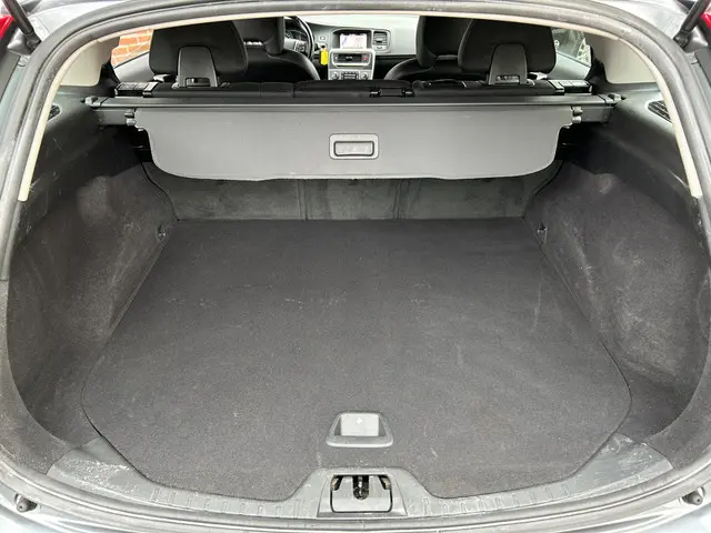 Volvo V60 1.5 T3 Polar+ 2018 Benzine 16