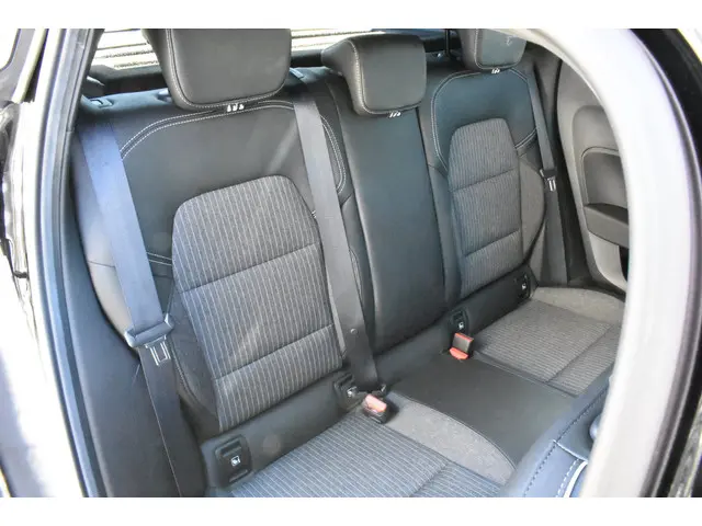 Renault Clio 1.0 TCe 90 Techno 2023 Benzine 9