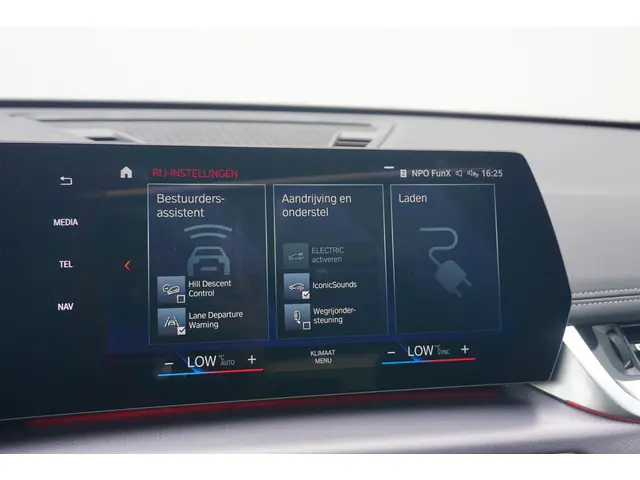 BMW X1 xDrive30e 2023 Hybride Benzine 25