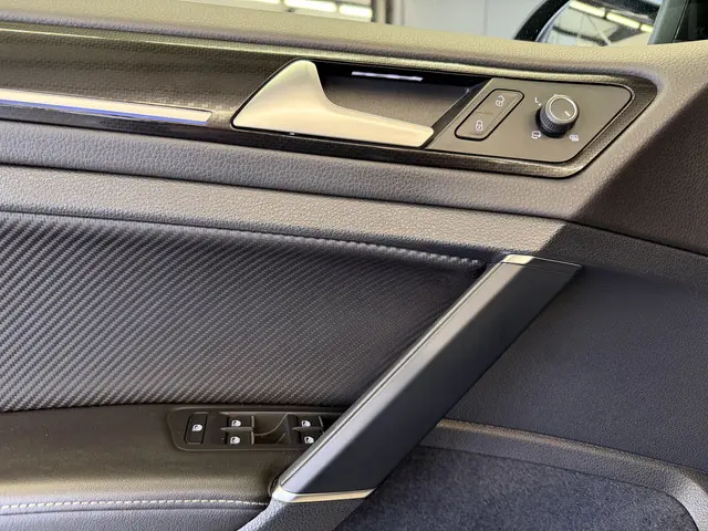 Volkswagen Golf 2.0 TSI 4Motion R 2019 Benzine 9