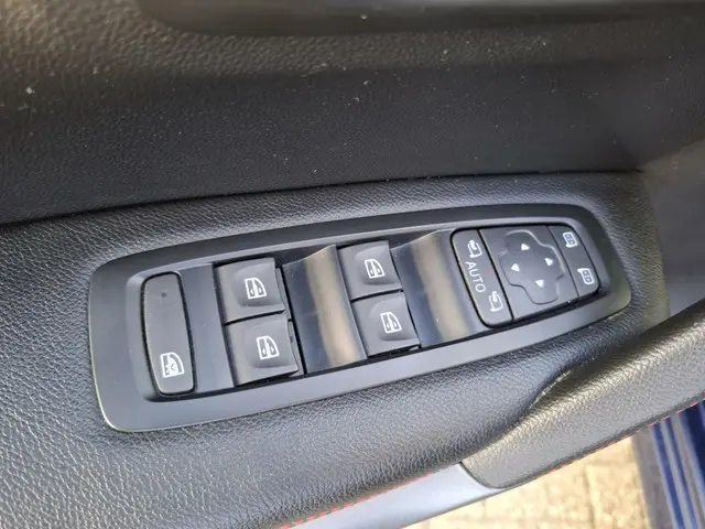 Renault Kadjar TCe 160pk Black Edition 2019 Benzine 25