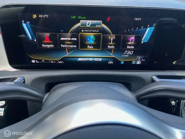 Mercedes-Benz CLA AMG 45 S 4MATIC+ 2022 Benzine 47