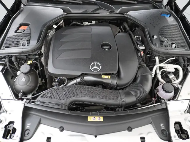Mercedes-Benz E-Klasse 200 Sport Edition 2019 Benzine 11