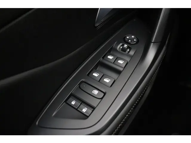 Peugeot 408 1.2 PureTech Allure 130 EAT8 2024 Benzine 16