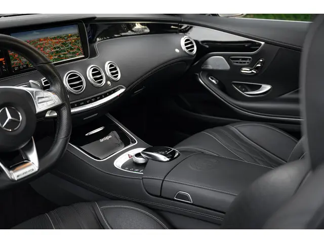 Mercedes-Benz S-Klasse Coupé AMG 65 2015 Benzine 29