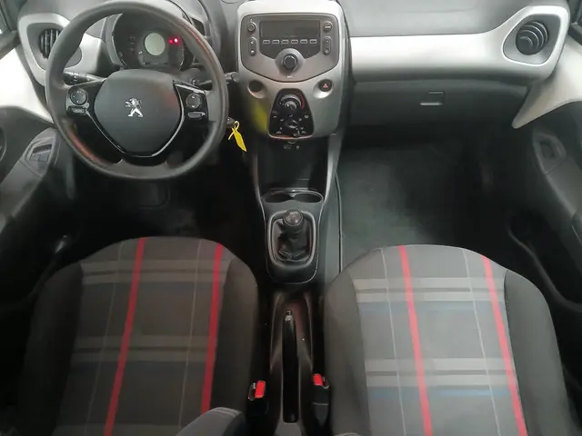 Peugeot 108 1.0 e-VTi Active Schadeauto!! 2016 Benzine 14