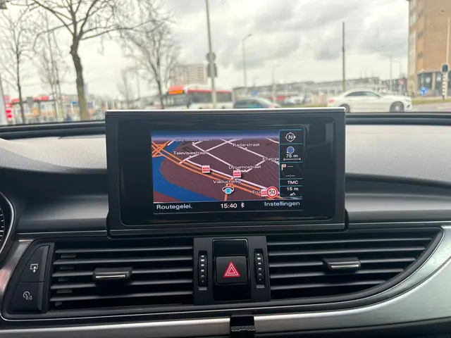 Audi A6 Limousine 2.0 TFSI S-Line Edition 2013 Benzine 22