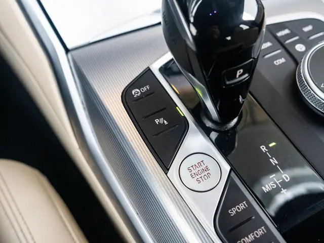 BMW 3 Serie Sedan M340i xDrive 2022 Benzine 37