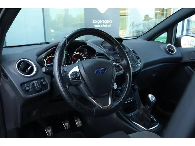 Ford Fiesta 1.0 EcoBoost ST Line 2016 Benzine 18