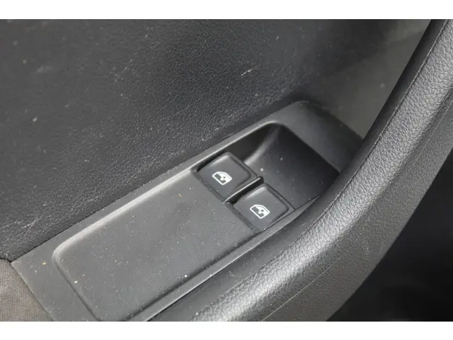 Škoda Fabia 1.4 TDI Ambition//Cruise//Airco//5drs!! 2016 Diesel 6