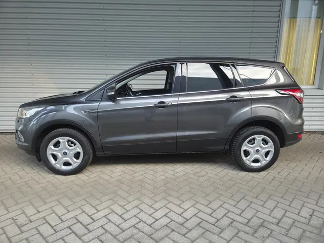 Ford Kuga 1.5 Trend 2017 Benzine 3