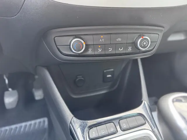 Opel Crossland X 1.2 Turbo Edition 2020 2020 Benzine 20